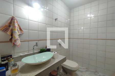 1º Pav - Banheiro Social de casa para alugar com 2 quartos, 136m² em Curicica, Rio de Janeiro