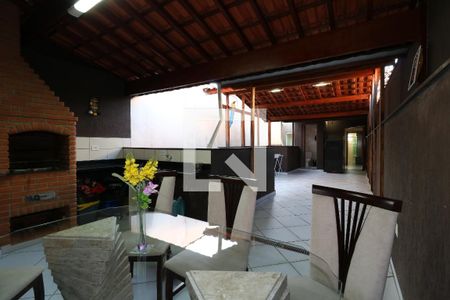 Casa à venda com 142m², 3 quartos e 2 vagasÁrea Social