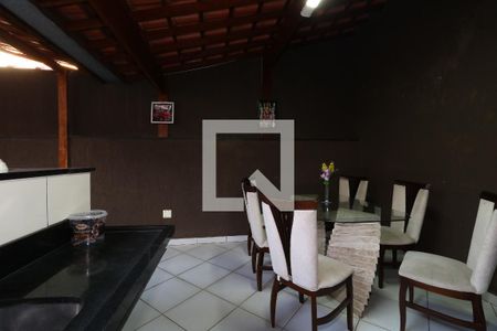 Casa à venda com 142m², 3 quartos e 2 vagasÁrea Social