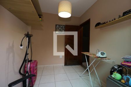 Casa à venda com 142m², 3 quartos e 2 vagasEscritório