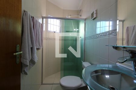 Casa à venda com 142m², 3 quartos e 2 vagasBanheiro da Suíte