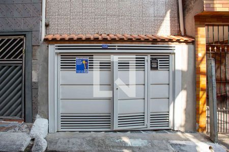 Casa à venda com 160m², 2 quartos e 1 vagaFachada