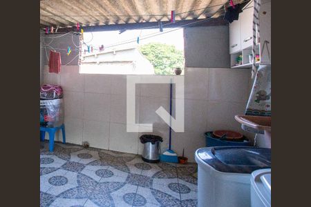 Casa à venda com 160m², 2 quartos e 1 vagaÁrea de Serviço