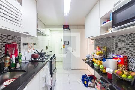 Apartamento à venda com 113m², 3 quartos e 3 vagas Apartamento à venda com 113m², 3 quartos e 3 vagasCozinha