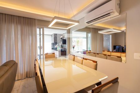 Apartamento à venda com 113m², 3 quartos e 3 vagas Apartamento à venda com 113m², 3 quartos e 3 vagasSala