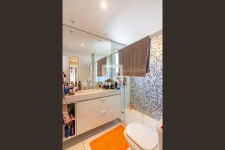 Apartamento à venda com 113m², 3 quartos e 3 vagas Apartamento à venda com 113m², 3 quartos e 3 vagasBanheiro da Suíte 2