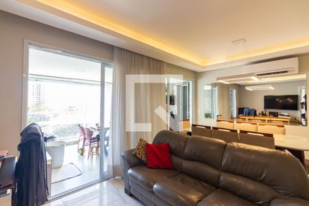 Apartamento à venda com 113m², 3 quartos e 3 vagas Apartamento à venda com 113m², 3 quartos e 3 vagasSala