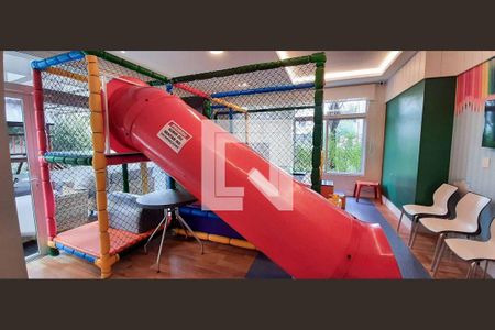 Apartamento à venda com 113m², 3 quartos e 3 vagas Apartamento à venda com 113m², 3 quartos e 3 vagasBrinquedoteca