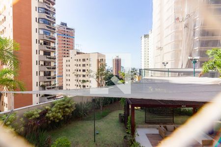 Apartamento à venda com 113m², 3 quartos e 3 vagas Apartamento à venda com 113m², 3 quartos e 3 vagasVista