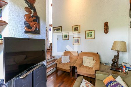 Sala de TV de casa à venda com 6 quartos, 1000m² em Chácara Monte Alegre, São Paulo