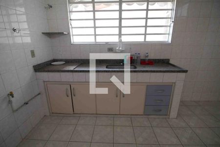Casa para alugar com 343m², 5 quartos e 8 vagasCozinha