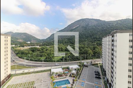 Sala - Vista de apartamento para alugar com 2 quartos, 44m² em Camorim, Rio de Janeiro