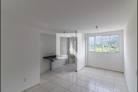 Sala de apartamento para alugar com 2 quartos, 44m² em Camorim, Rio de Janeiro