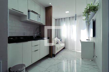 Sala e Cozinha de apartamento para alugar com 1 quarto, 24m² em Sacoma, São Paulo