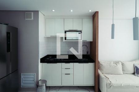 Sala e Cozinha de apartamento à venda com 1 quarto, 24m² em Sacoma, São Paulo