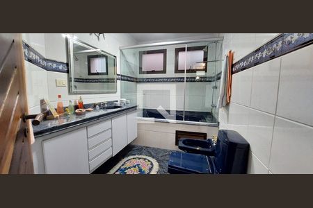 Apartamento à venda com 170m², 3 quartos e 3 vagasBanheiro Quarto 3 suíte