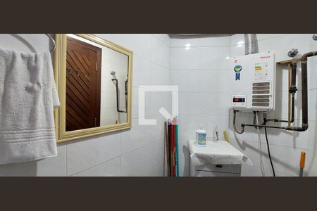 Apartamento à venda com 170m², 3 quartos e 3 vagasBanheiro serviço