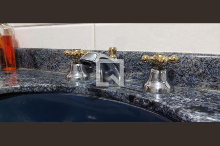 Apartamento à venda com 170m², 3 quartos e 3 vagasBanheiro Quarto 3 suíte