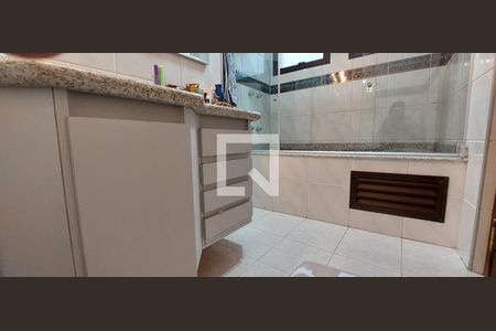 Apartamento à venda com 170m², 3 quartos e 3 vagasBanheiro Quarto 1 suíte