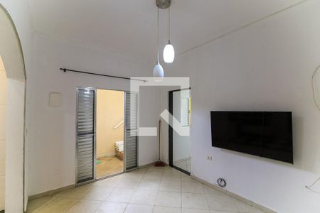 Sala de casa para alugar com 2 quartos, 40m² em Parque Arariba, São Paulo