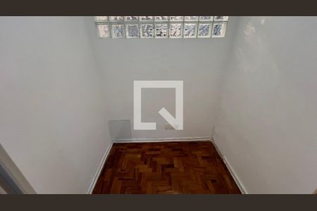 Apartamento à venda com 102m², 2 quartos e 1 vaga Apartamento à venda com 102m², 2 quartos e 1 vagaEscritório