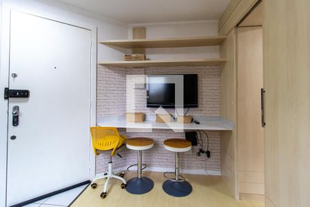 Sala/Cozinha de apartamento para alugar com 1 quarto, 23m² em Bigorrilho, Curitiba