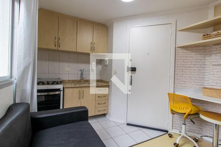 Sala/Cozinha de apartamento para alugar com 1 quarto, 23m² em Bigorrilho, Curitiba