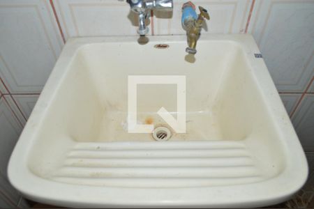 Casa à venda com 70m², 2 quartos e sem vagaÁrea de Serviço