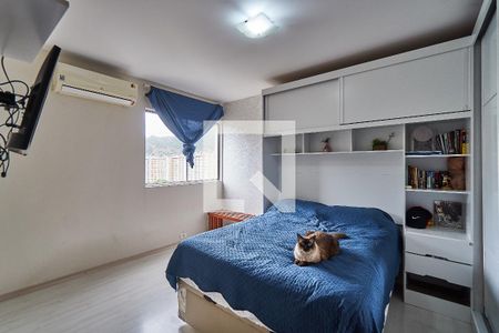 Quarto de apartamento à venda com 1 quarto, 58m² em Grajaú, Rio de Janeiro