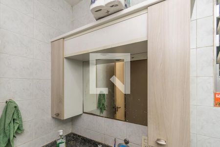 Apartamento à venda com 65m², 2 quartos e sem vaga Apartamento à venda com 65m², 2 quartos e sem vagaBanheiro