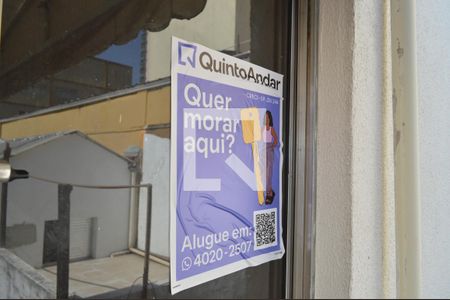 Casa à venda com 80m², 2 quartos e sem vagaPlaquinha