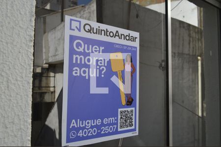Casa à venda com 80m², 2 quartos e sem vagaPlaquinha