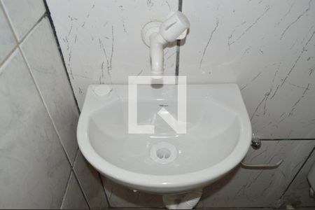 Casa à venda com 80m², 2 quartos e sem vagaBanheiro