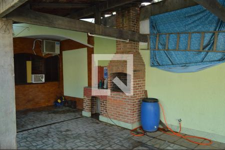 Casa à venda com 72m², 2 quartos e 2 vagasChurrasqueira