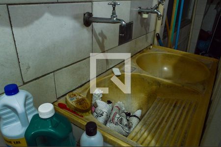 Casa à venda com 72m², 2 quartos e 2 vagasÁrea de Serviço 