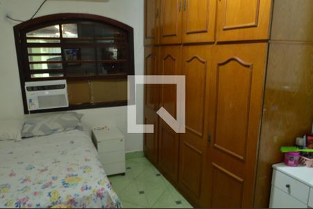 Quarto de casa para alugar com 2 quartos, 72m² em Curicica, Rio de Janeiro