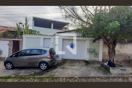 Casa à venda com 72m², 2 quartos e 2 vagasGaragem 