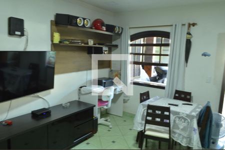 Sala de casa para alugar com 2 quartos, 72m² em Curicica, Rio de Janeiro
