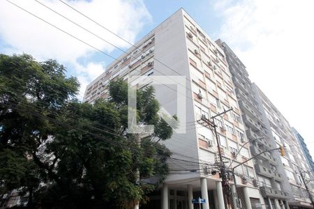 Apartamento à venda com 105m², 2 quartos e sem vagaFachada