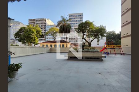 Apartamento à venda com 279m², 4 quartos e 2 vagasÁrea comum - Playground