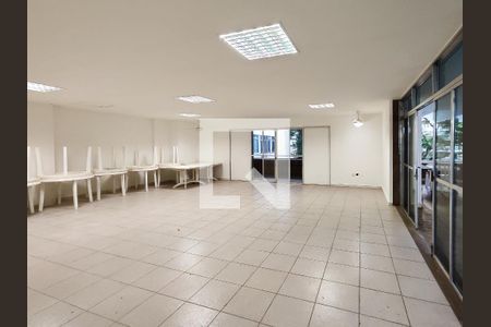 Apartamento à venda com 279m², 4 quartos e 2 vagasÁrea comum - Salão de festas