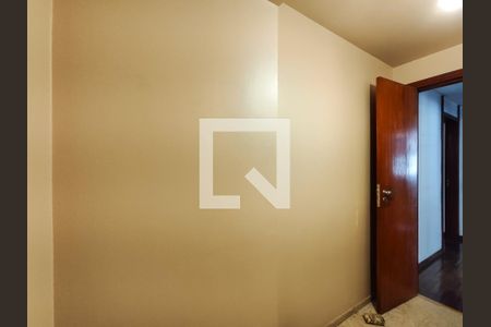 Apartamento à venda com 279m², 4 quartos e 2 vagasCorredor