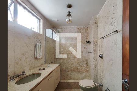 Apartamento à venda com 279m², 4 quartos e 2 vagasBanheiro da Suíte 1