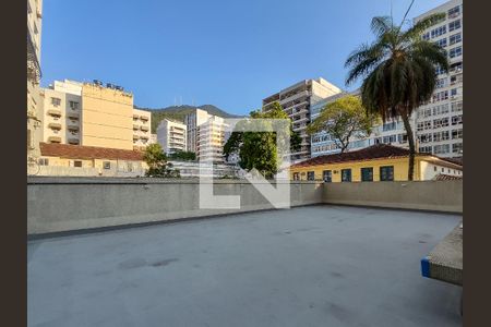 Apartamento à venda com 279m², 4 quartos e 2 vagasÁrea comum - Playground