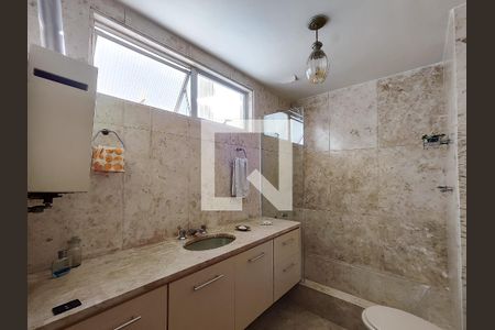 Apartamento à venda com 279m², 4 quartos e 2 vagasBanheiro da Suíte 1