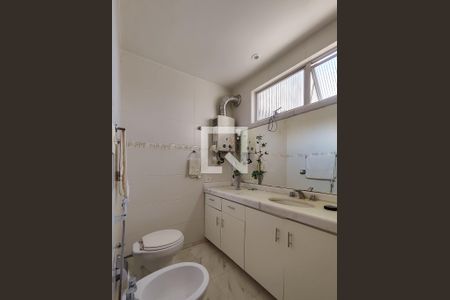 Apartamento à venda com 279m², 4 quartos e 2 vagasBanheiro Corredor