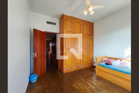 Apartamento à venda com 279m², 4 quartos e 2 vagasQuarto 1