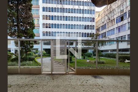 Apartamento à venda com 279m², 4 quartos e 2 vagasFachada e portaria