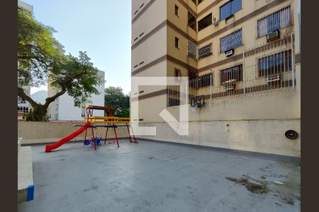 Apartamento à venda com 279m², 4 quartos e 2 vagasÁrea comum - Playground