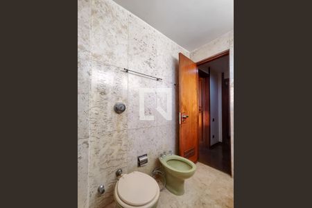 Apartamento à venda com 279m², 4 quartos e 2 vagasBanheiro da Suíte 1